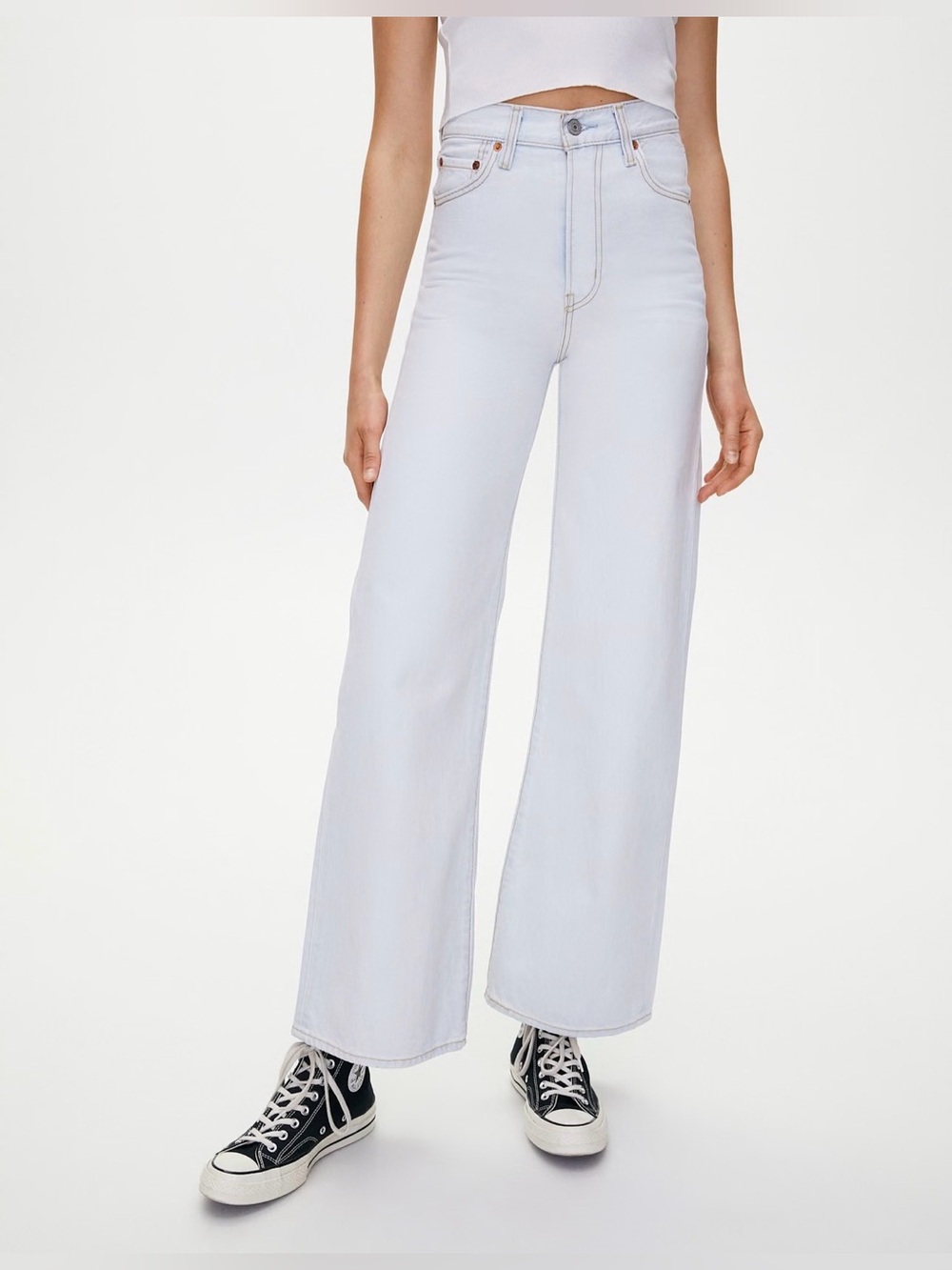 Near new Leviβs ribcage wide from Aritzia.
